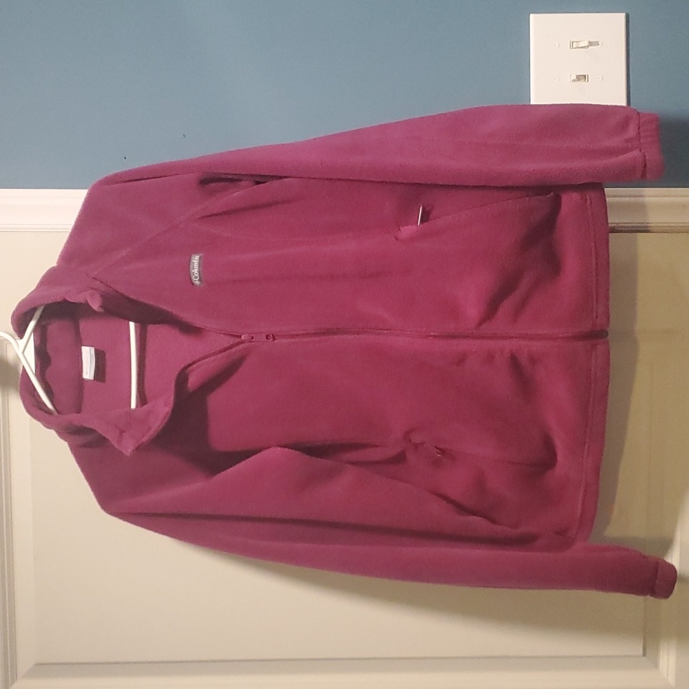 Columbia Women's Dark Raspberry/ Purple Fleece w/ zipper closure. Size X…